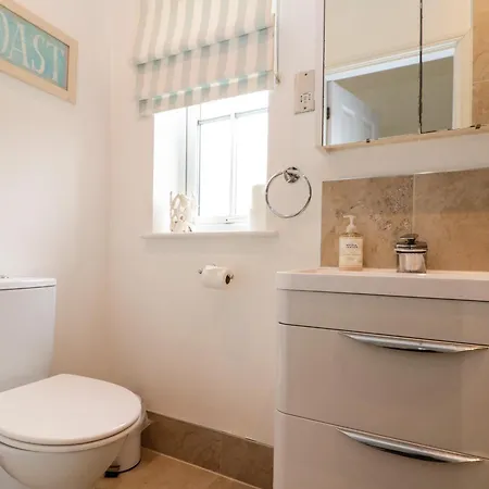 Holiday home Sea Breeze *